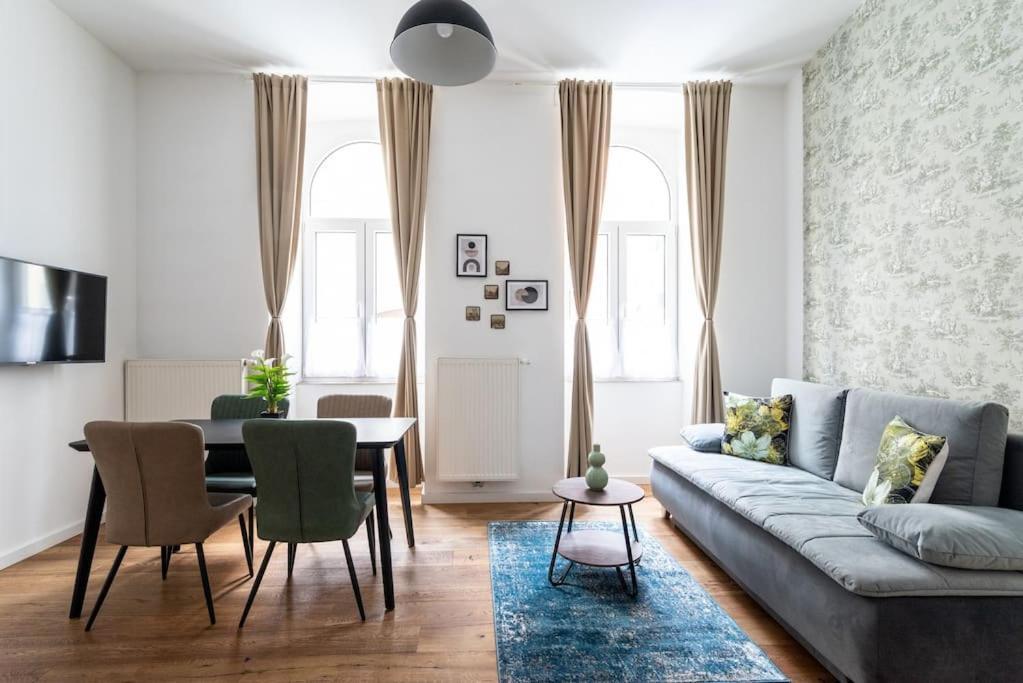 Apartament Sleek 1Br Flat Near Center By Hm Wiedeń Zewnętrze zdjęcie