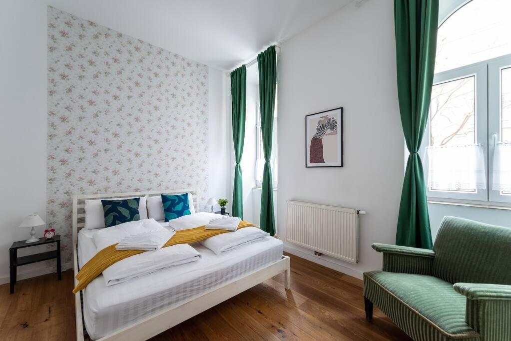 Apartament Sleek 1Br Flat Near Center By Hm Wiedeń Zewnętrze zdjęcie