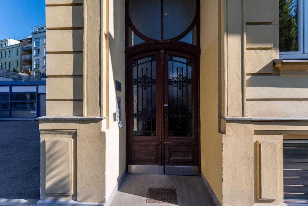 Apartament Sleek 1Br Flat Near Center By Hm Wiedeń Zewnętrze zdjęcie